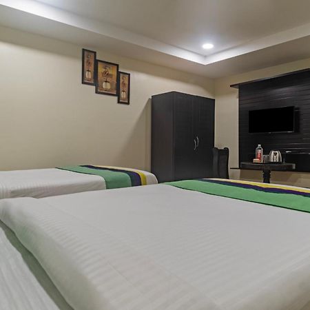היידראבד Treebo Address Inn Jubilee Hills מראה חיצוני תמונה